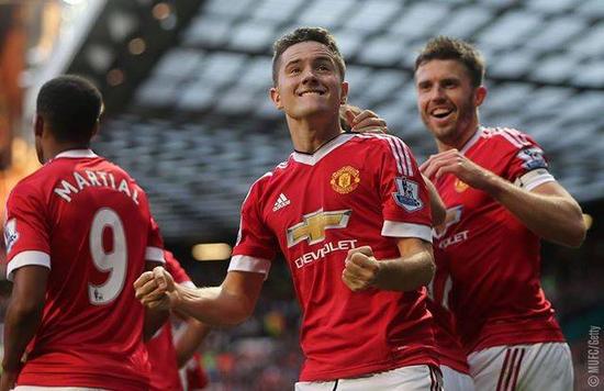 在每场足球 在每场足球